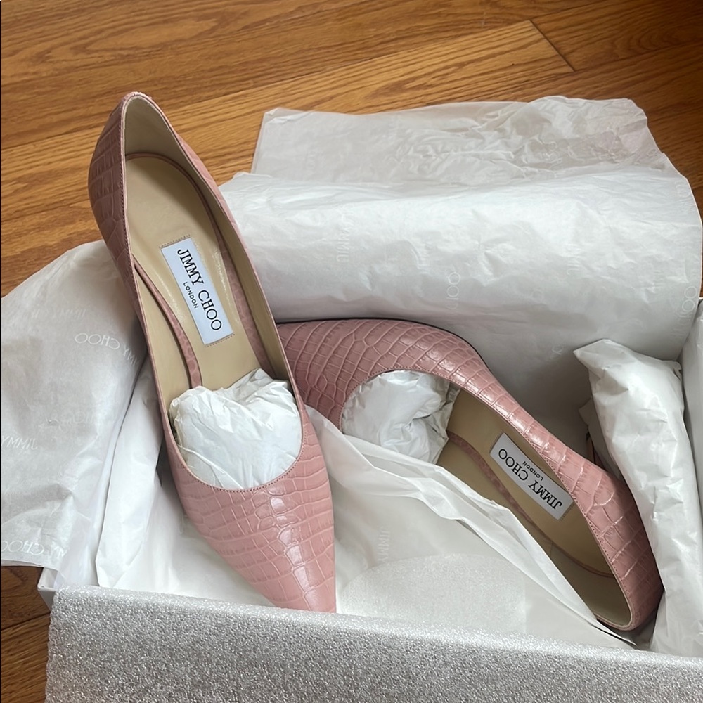 Jimmy Choo Pink Crocodile Heels 🐊